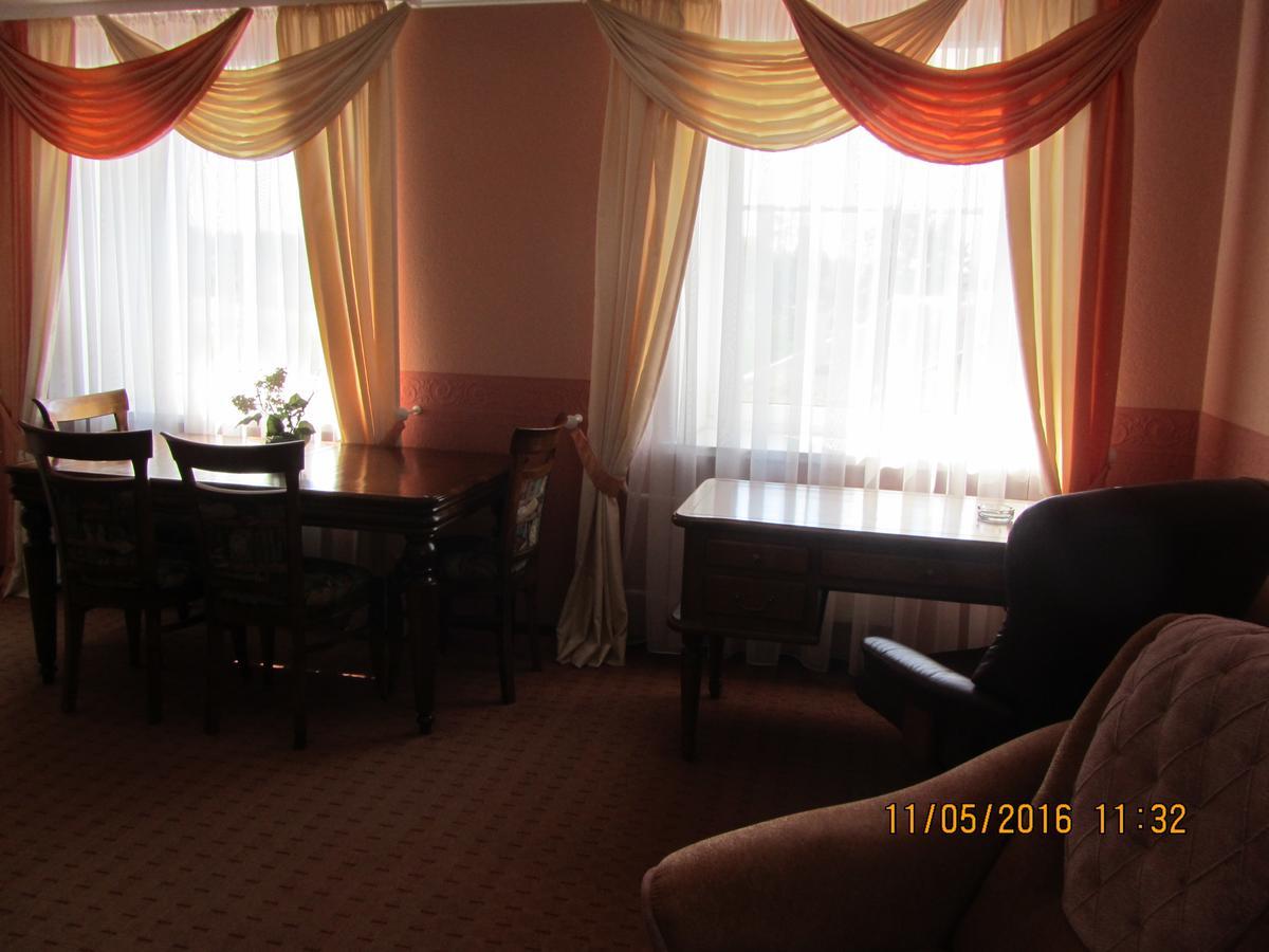 Hotel Berezka Vawkavysk Exteriör bild