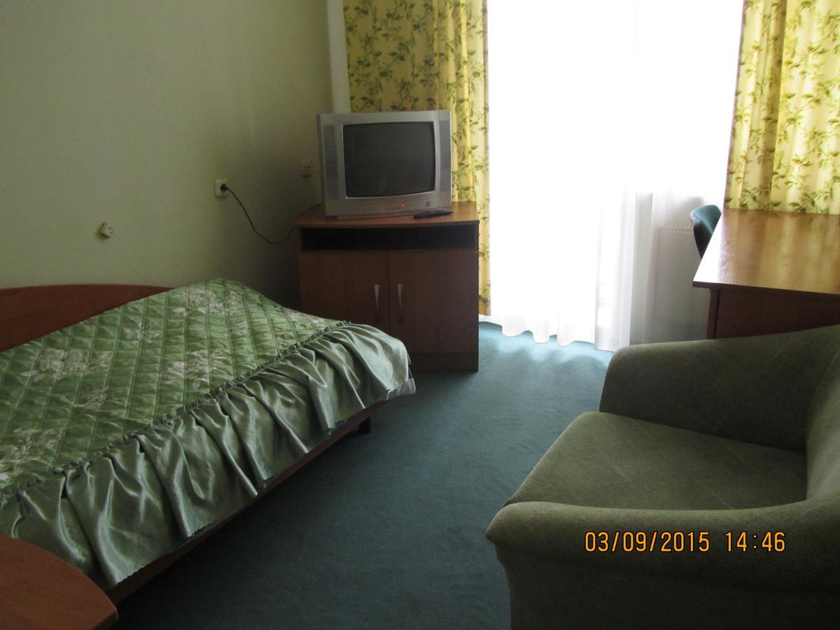 Hotel Berezka Vawkavysk Exteriör bild